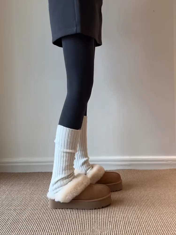 Phiên bản da bò ~ Giày đi tuyết đế dày chống trượt dành cho phụ nữ nhỏ nhắn có dây đeo phía sau, kiểu lười, da lộn, giày cotton đơn giản và sành điệu