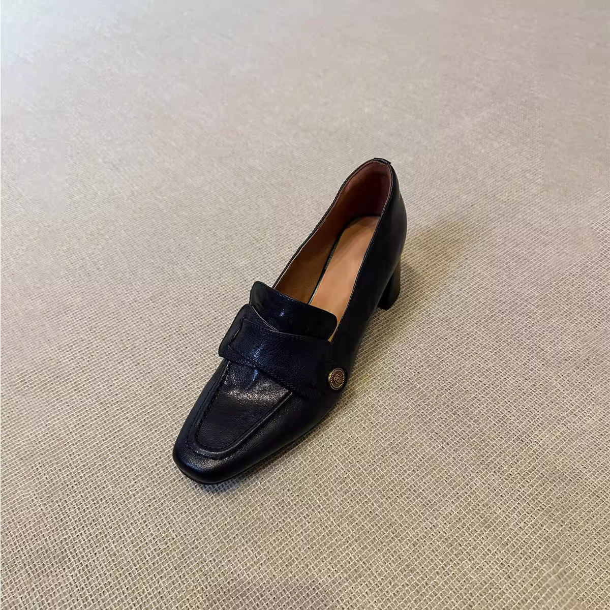 Phiên bản da cừu ~ Giày da đi làm đa năng phong cách Pháp dành cho nữ, mũi vuông, gót dày, giày cao gót nông, giày lười thanh lịch.