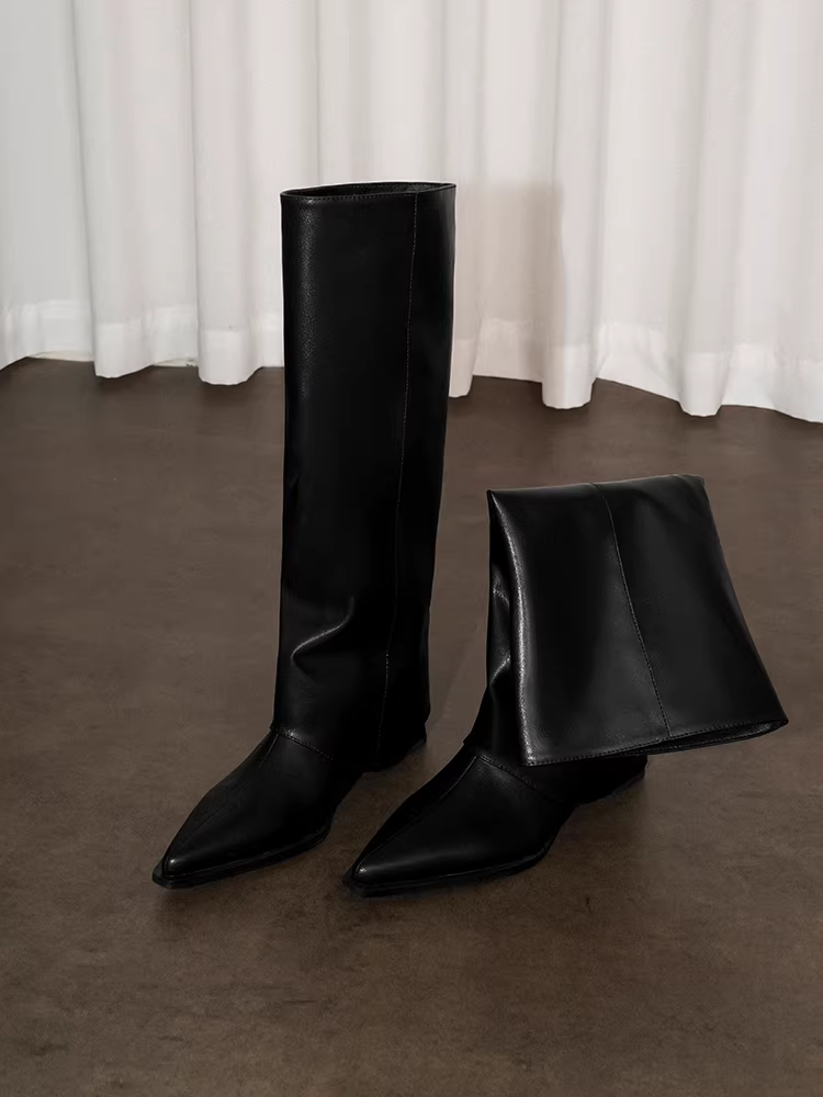 Pear Xiaoqi~ Giày bốt da thật kiểu Anh cổ điển mũi nhọn có khóa thắt lưng, gót dày, kiểu dáng thời trang trên đầu gối.