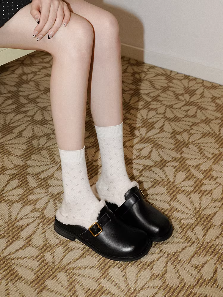 Phiên bản da bò ~ Dép xỏ ngón kín mũi màu đen dành cho nữ có quai khóa kim loại, giày lười, dép kiểu Birkenstock, dép lông.