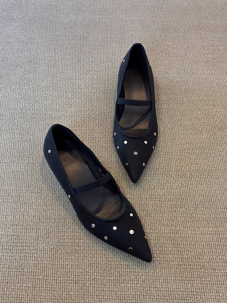 Phiên bản da cừu ~ Giày đơn da thật mũi nhọn kiểu Pháp tăng chiều cao dành cho nữ có đinh tán, giày Mary Jane đi làm thanh lịch