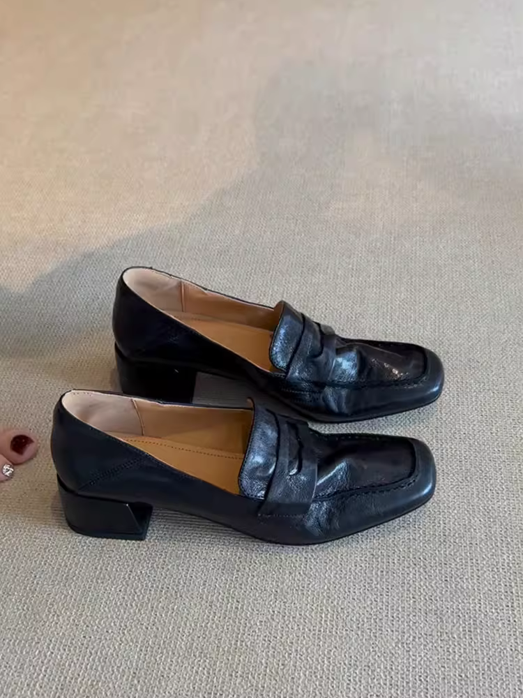 Phiên bản da cừu ~ giày lười màu trắng dành cho nữ, giày da nhỏ kiểu Anh, giày lười kiểu dáng đơn giản, giày đi làm đế dày bằng da thật