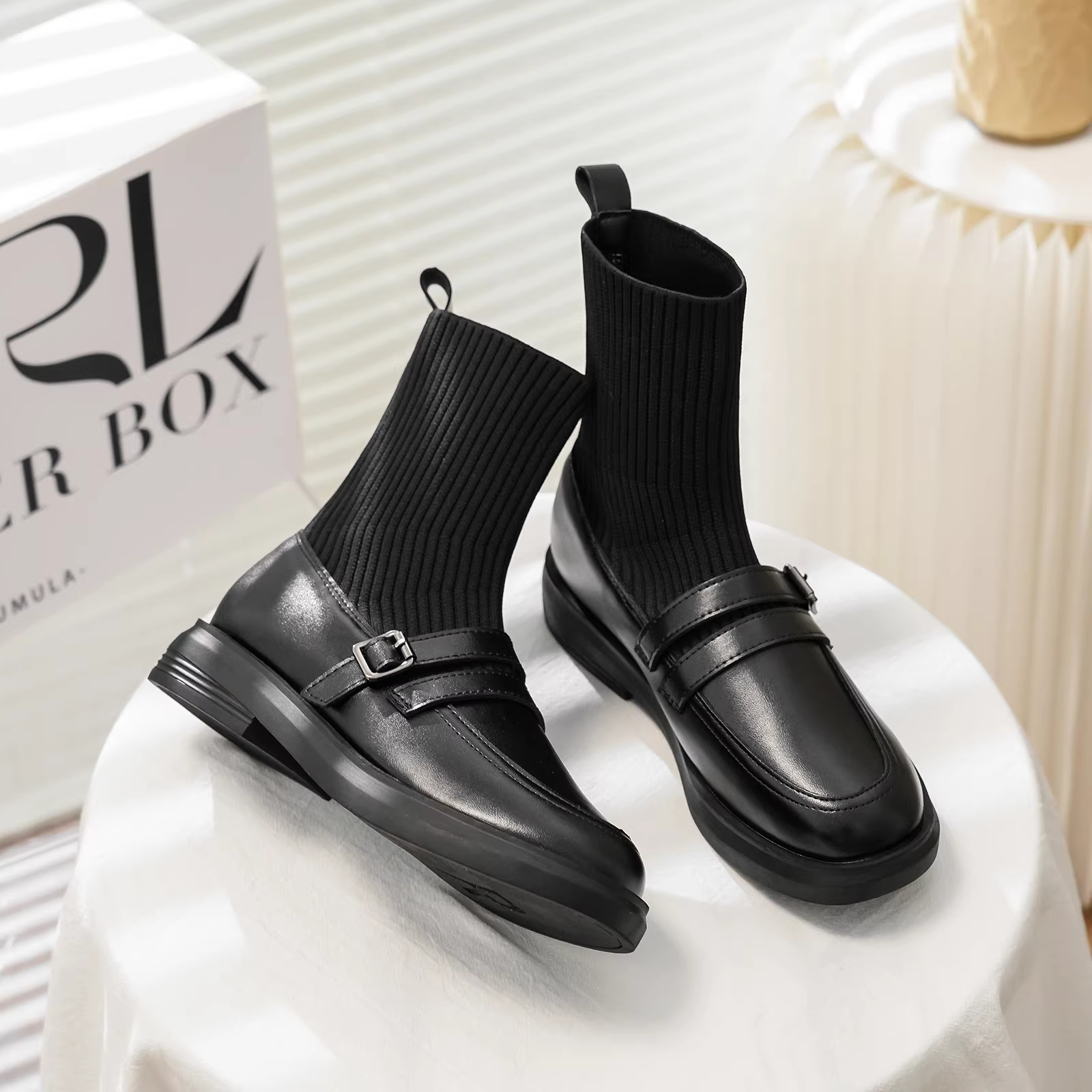 Giày bốt Martin tăng chiều cao bằng da thật dành cho nữ, bốt dáng ôm phong cách Anh, bốt ngắn đế dày, bốt tất thun co giãn thon gọn, lót lông cừu mùa đông.