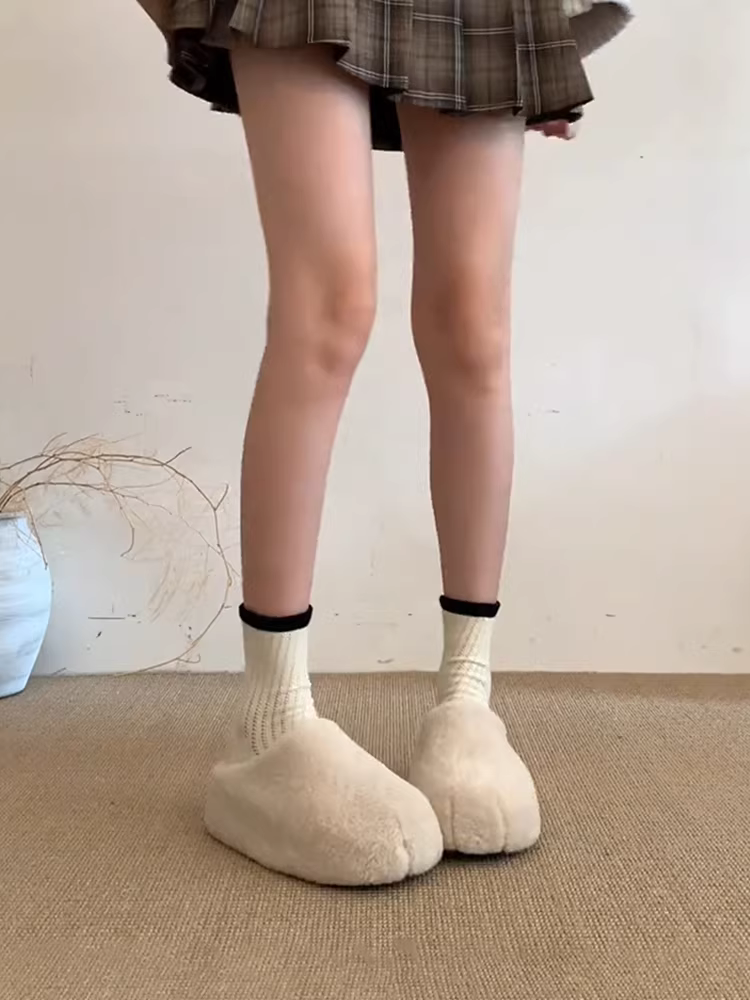 Phiên bản da cừu ~ Giày mũi kín đế dày tích hợp lông thú dành cho phụ nữ nhỏ nhắn, giày lông ấm áp mùa thu đông