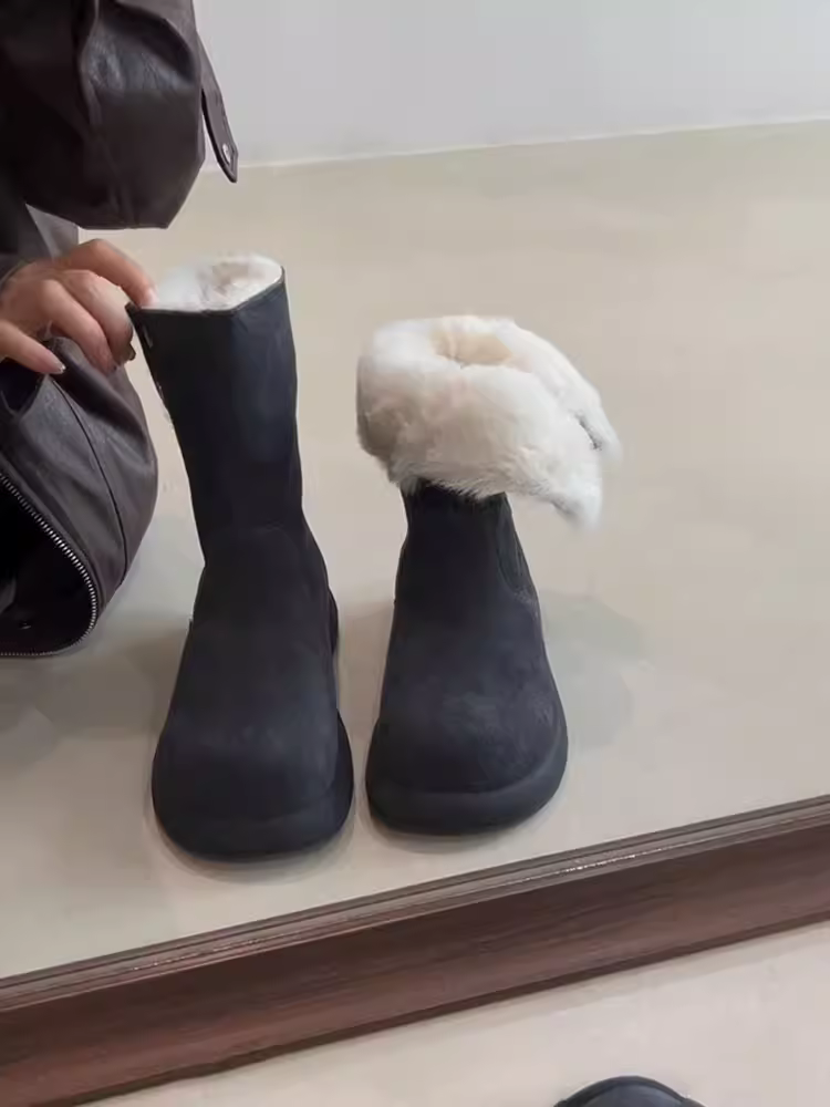 Phiên bản da bò ~ Giày bốt đi tuyết bằng da lộn dành cho nữ, bốt ngắn giữ ấm dày dặn mùa đông, kiểu dáng đa năng hai kiểu phối, bốt cotton đế dày thời trang, phong cách giản dị.