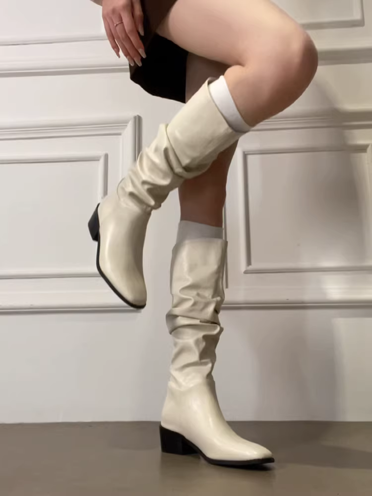 Phiên bản da bò ~ Giày bốt xếp ly da thật màu trắng dành cho nữ, phong cách Pháp, tôn dáng, gót dày, giày đi xe đa năng