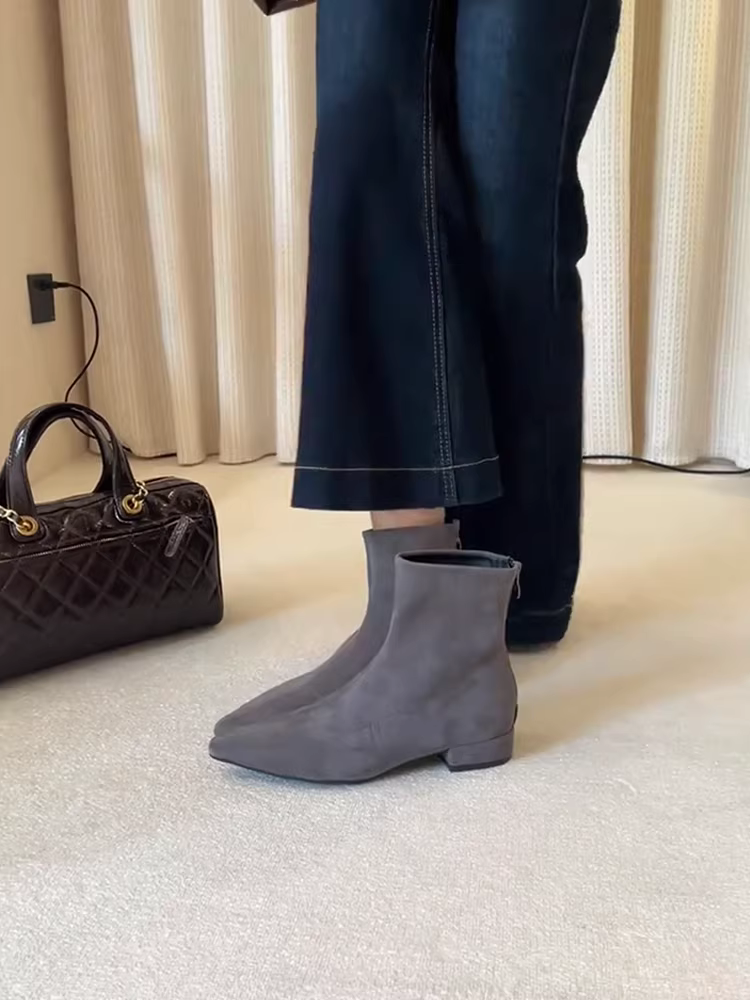 Phiên bản da bò ~ Giày bốt đế bằng mũi nhọn kiểu Pháp dành cho nữ, giày bốt đơn giản có khóa kéo phía sau bằng da lộn cao cấp