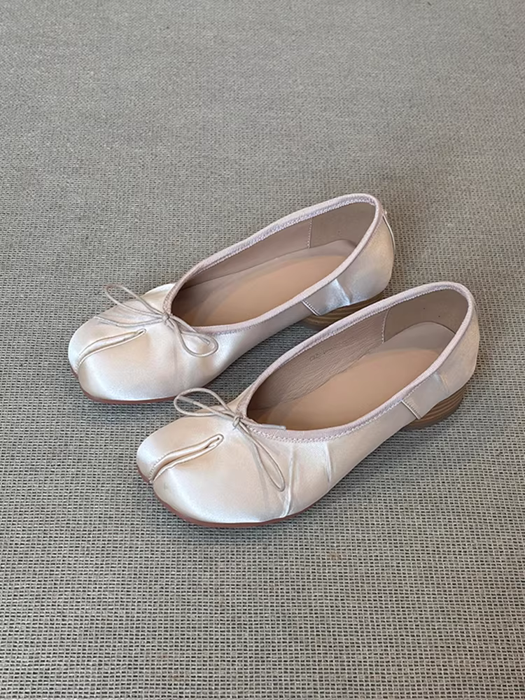 Phiên bản da cừu ~ Giày đế bằng kiểu Pháp cổ điển có nơ xẻ mũi dành cho nữ, giày đế bằng kiểu múa ba lê đơn giản và thanh lịch để đi làm