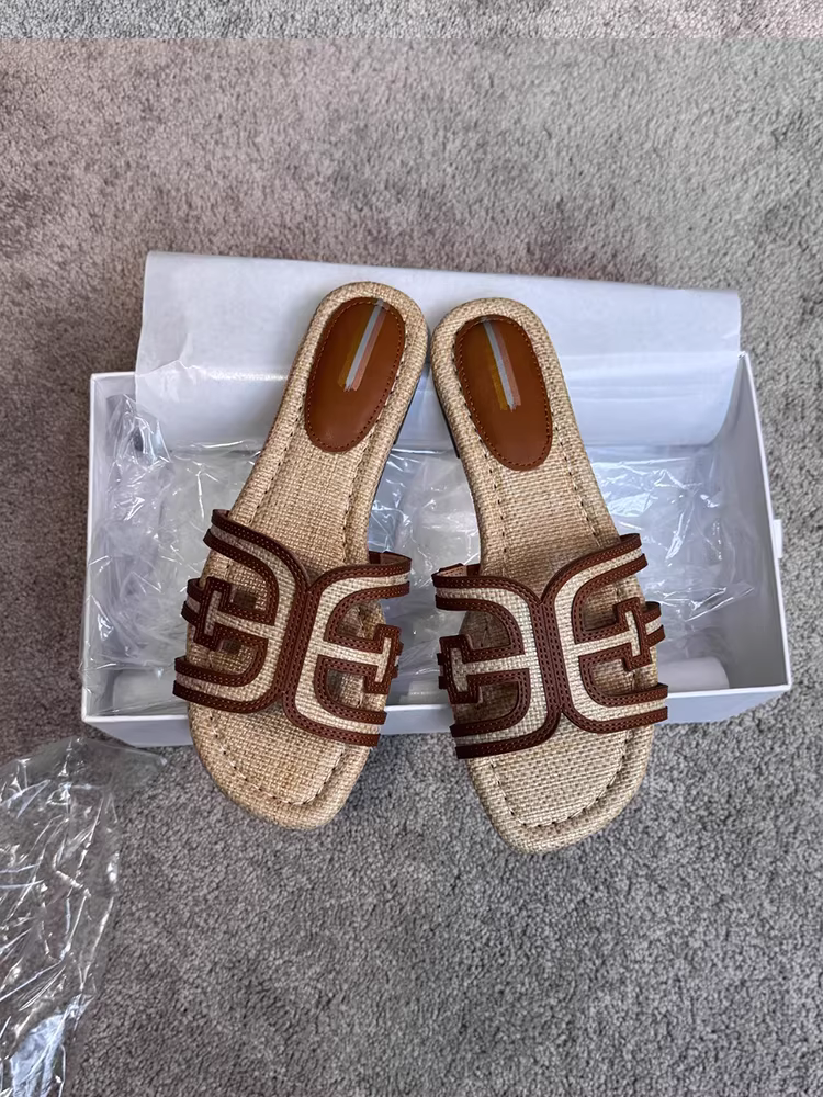 Phiên bản da cừu ~ dép xỏ ngón đế bằng kiểu retro dành cho nữ, trang phục ngoài trời đa năng mới, phong cách đi nghỉ, dép hở mũi thoải mái