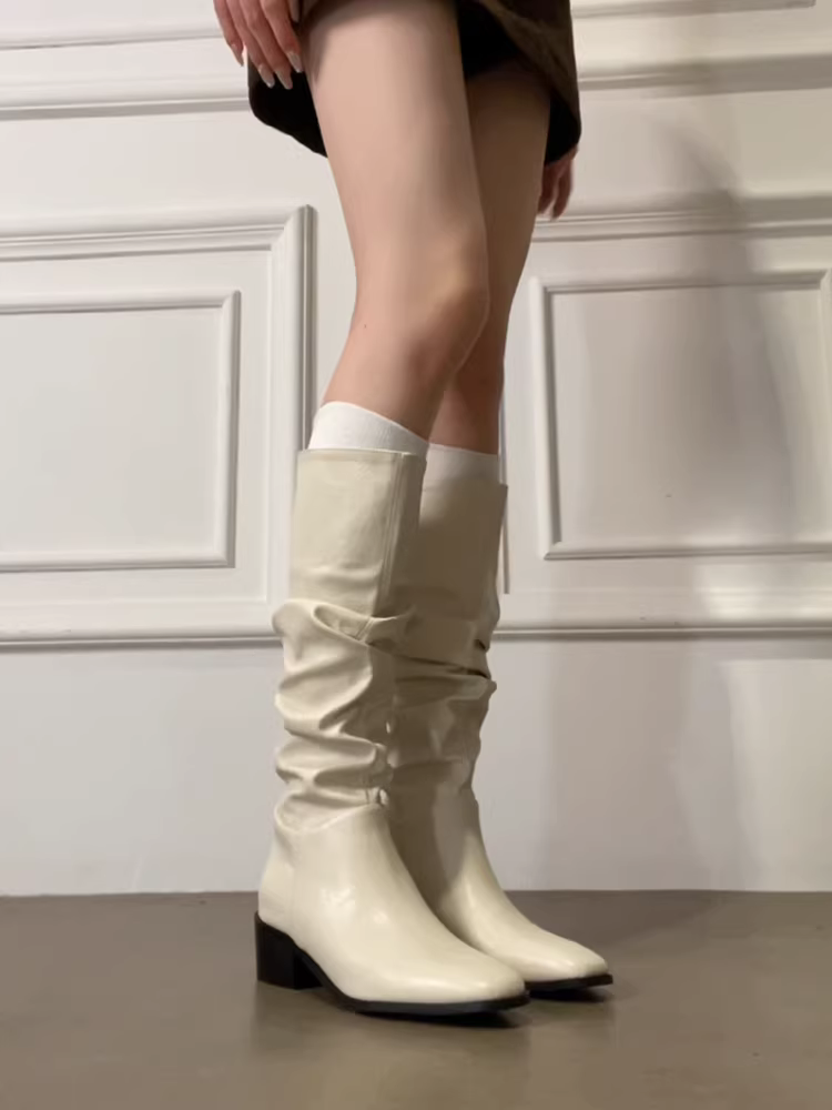 Phiên bản da bò ~ Giày bốt xếp ly da thật màu trắng dành cho nữ, phong cách Pháp, tôn dáng, gót dày, giày đi xe đa năng