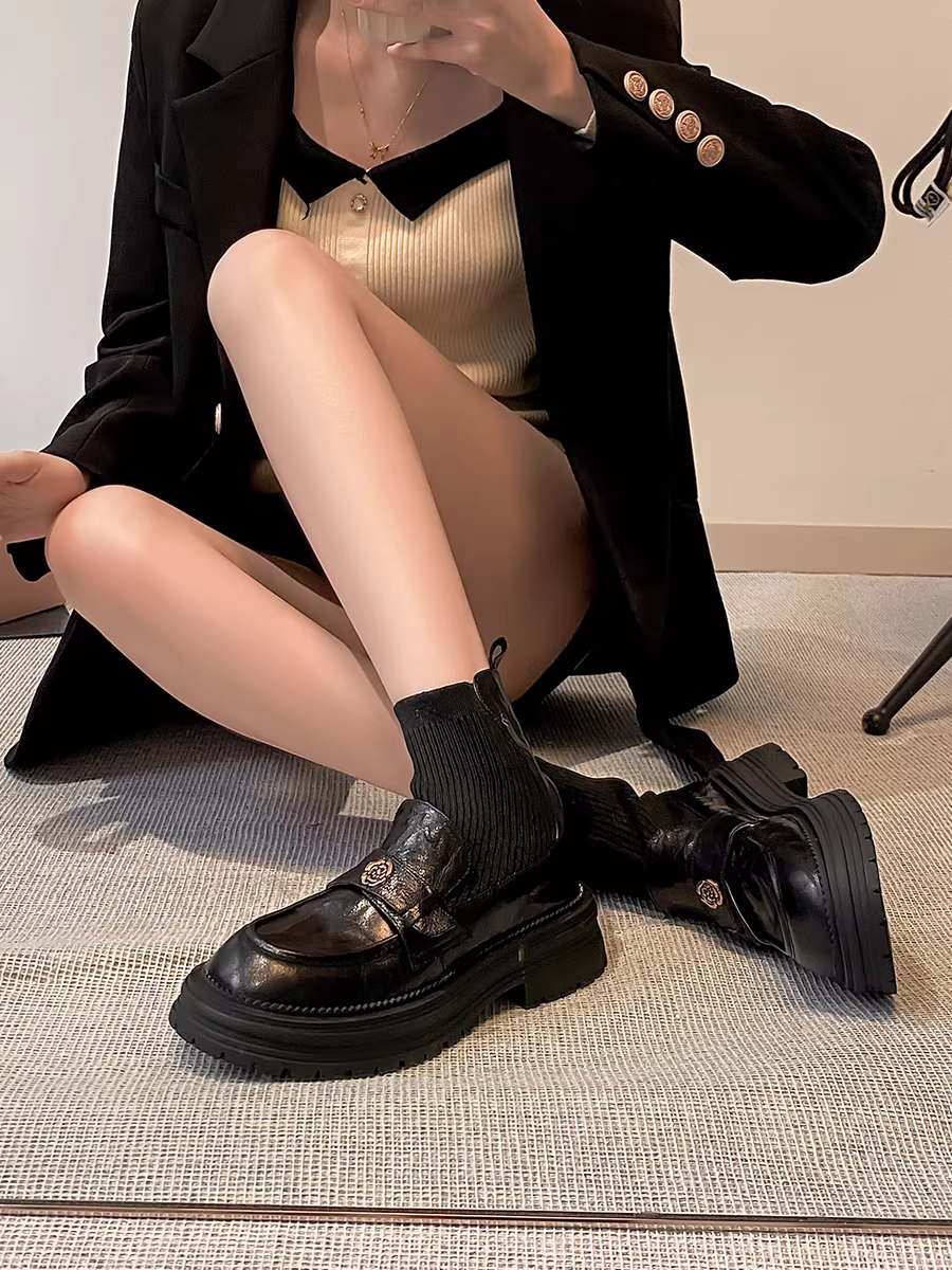 Phiên bản da bò ~ Giày bốt dệt kim da thật kiểu Chanel dành cho nữ, bốt ôm sát, bốt cổ ngắn kiểu Anh đế dày cổ điển