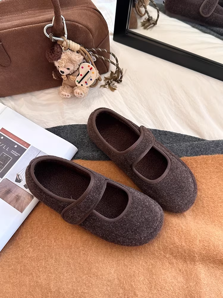 Phiên bản da cừu ~ Giày lười đế mềm có dây đeo Velcro dành cho nữ, giày cotton thoải mái có lót lông cừu mùa đông, miệng nông ấm áp