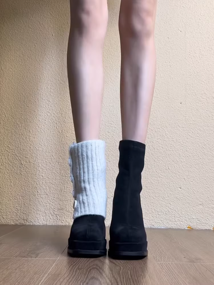 Phiên bản da bò ~ Giày bốt ngắn mũi vuông thời trang và đa năng, tăng chiều cao, giúp thon gọn dáng người dành cho nữ, giày bốt ngắn có khóa kéo phía sau giúp tăng chiều cao, dành cho người nhỏ nhắn.