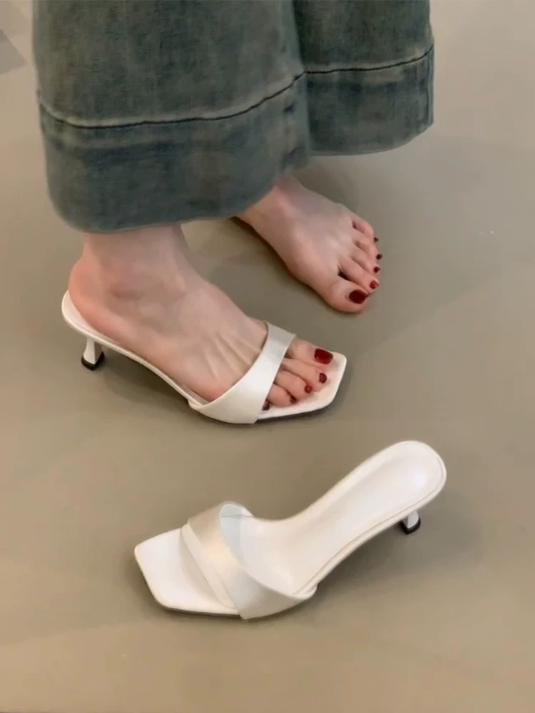 Phiên bản da cừu ~ Dép sandal ngoài trời kiểu dáng cổ điển mùa hè dành cho nữ, dép sandal cao gót mũi vuông tối giản, hở mũi