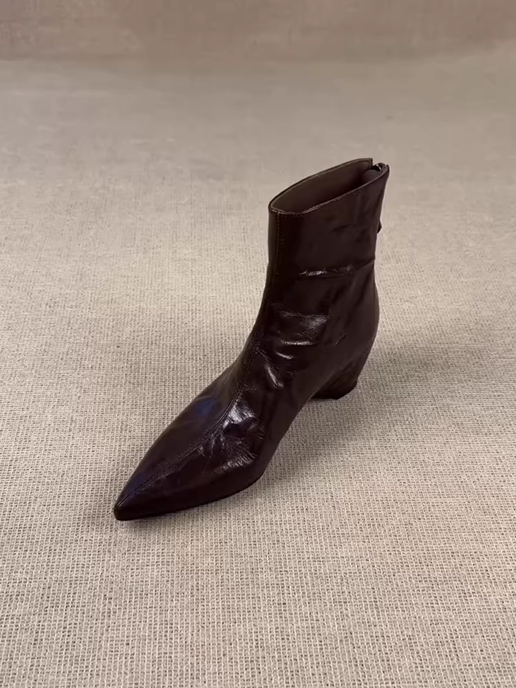 Phiên bản da bò ~ Giày bốt da thật kiểu dáng cổ điển đơn giản dành cho nữ với mũi nhọn, nâng gót ẩn, khóa kéo phía sau, giày bốt ngắn giúp thon gọn vóc dáng