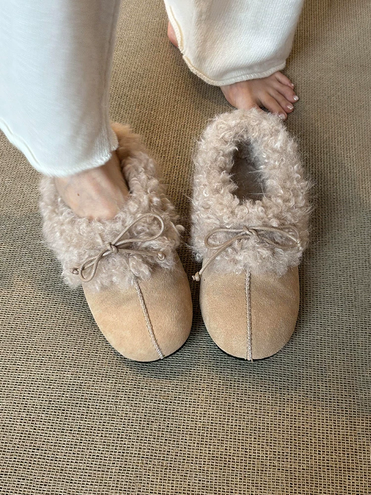 Phiên bản da cừu ~ Không khí mùa thu đông, giày lông mềm mại và thanh lịch dành cho nữ, giày cotton ấm áp có lót lông cừu có nơ