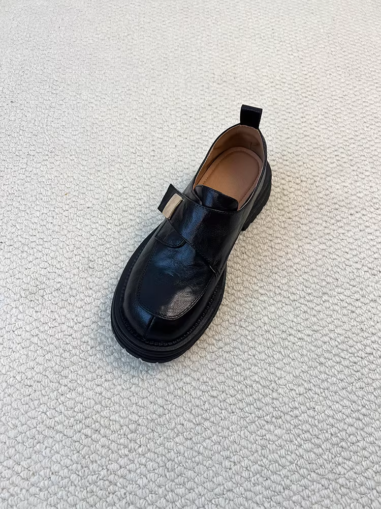 Phiên bản da cừu ~ Giày lười da thật đế dày có khóa dán dành cho nữ, giày đơn cổ sâu gót dày kiểu Anh, giày da nhỏ màu đen JK.