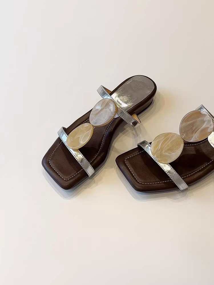 Phiên bản da cừu ~ Dép sandal nữ mũi vuông hở mũi kiểu mới, dép bệt phong cách boho retro