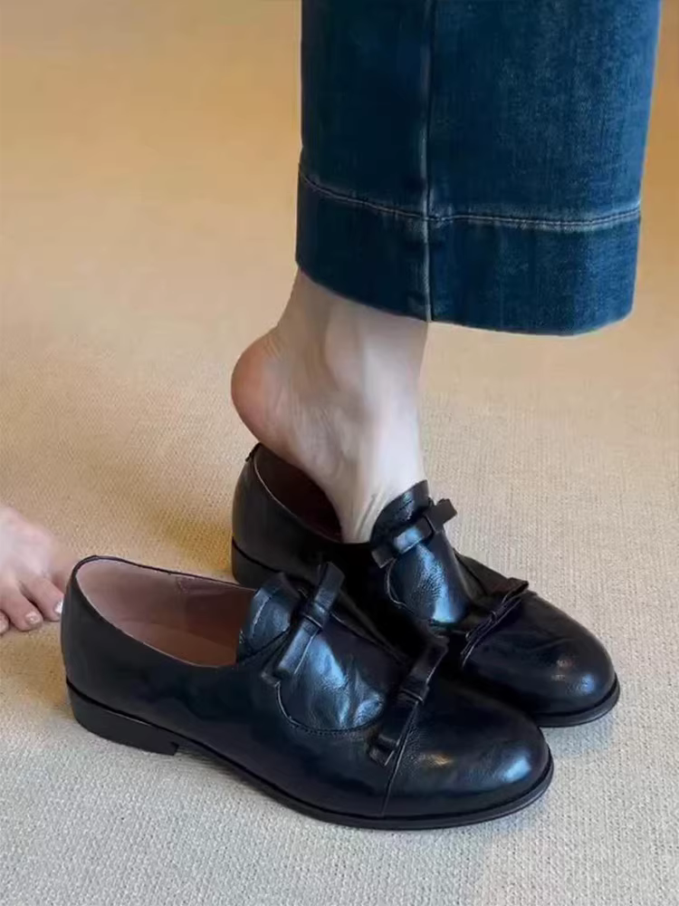 Phiên bản da cừu ~ Giày lười kiểu Anh có mũi tròn và nơ, giày lười kiểu dáng đơn giản dành cho nữ, giày đế thấp đa năng.