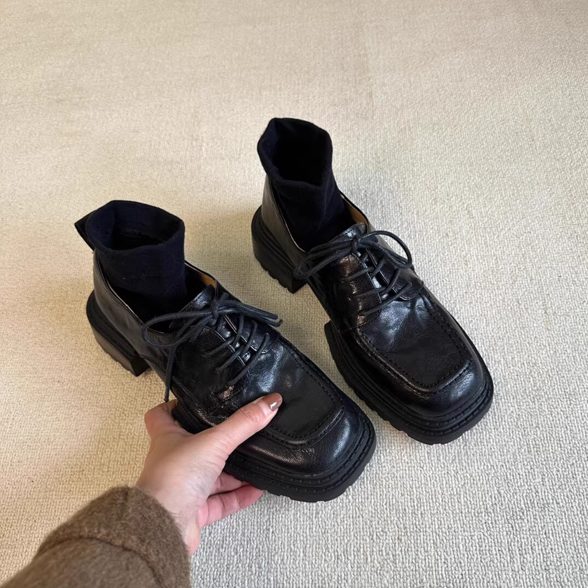 Phiên bản da bò ~ Giày lười đế dày có gót dày dành cho nữ, giày da nhỏ kiểu Anh có dây buộc mũi vuông, giày da nhỏ kiểu Anh, giày đơn đa năng.