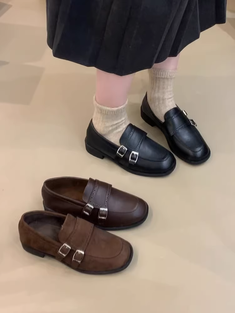 Phiên bản da cừu ~ Giày lười cổ điển có khóa đôi mũi tròn, kiểu dáng cổ điển dành cho nữ, giày đế thấp đa năng kiểu dáng preppy.