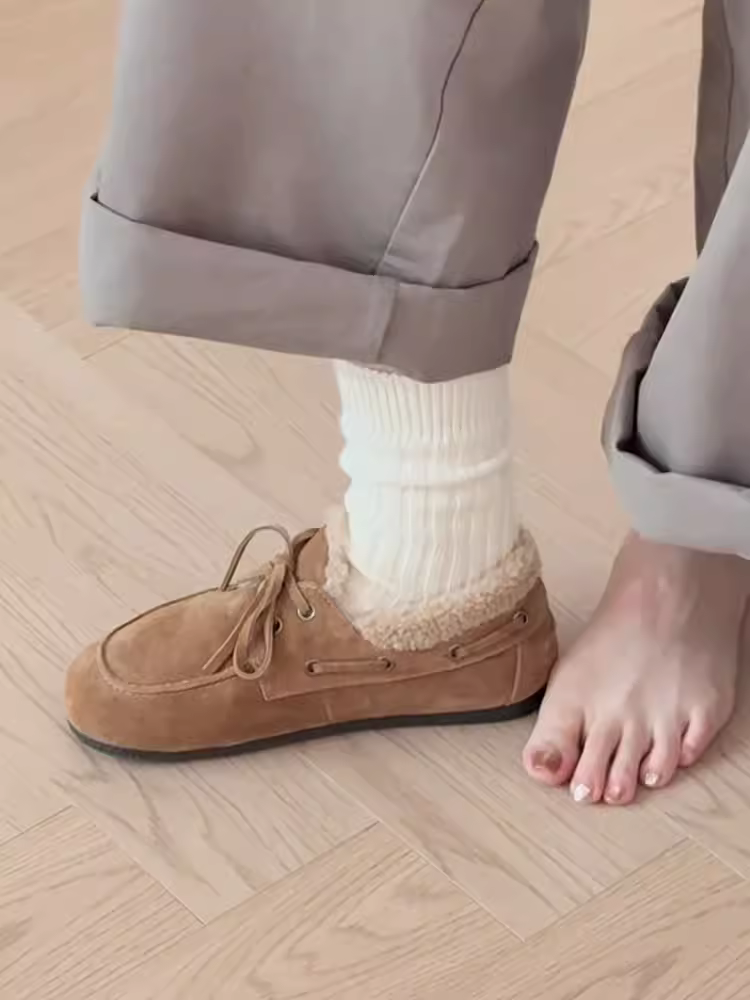 Phiên bản da cừu ~ giày lười đế mềm lót lông mềm mại kiểu cổ điển dành cho nữ, giày đế bằng buộc dây bằng da lộn cắt sâu