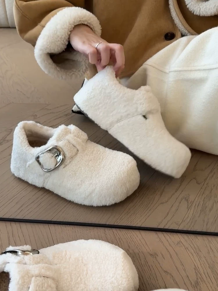 Phiên bản da cừu ~ Giày Birkenstock lót lông ấm áp mùa thu đông dành cho nữ, giày lười đế dày một quai khoét sâu dành cho người nhỏ nhắn.