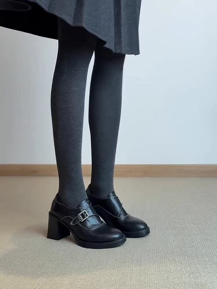 Phiên bản da cừu ~ Giày lười đế dày kiểu Anh cổ điển dành cho nữ, giày da nhỏ mũi tròn kiểu slip-on, giày da nhỏ màu đen.