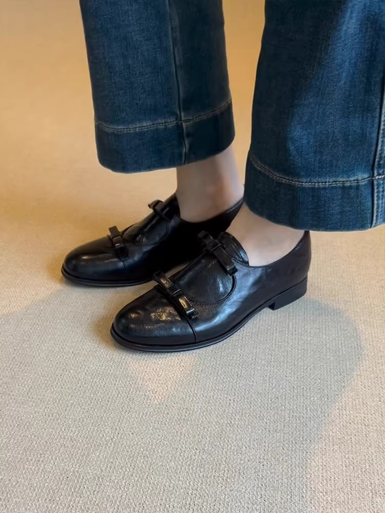 Phiên bản da cừu ~ Giày lười kiểu Anh có mũi tròn và nơ, giày lười kiểu dáng đơn giản dành cho nữ, giày đế thấp đa năng.