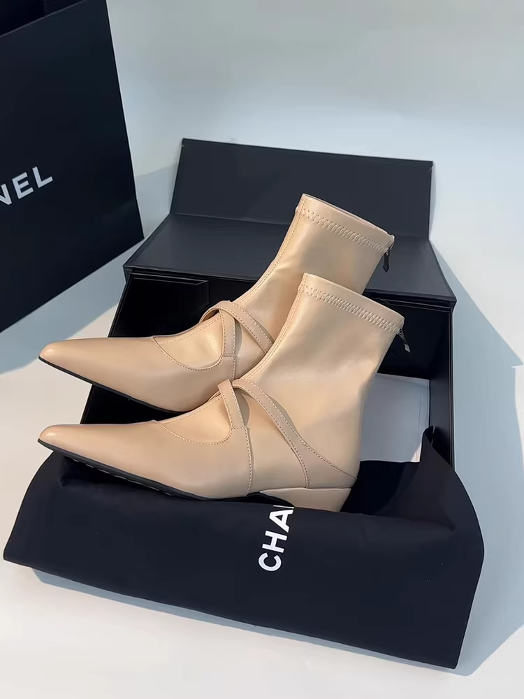 Phiên bản da cừu ~ Giày bốt da thật mũi nhọn có dây đeo chéo kiểu Pháp dành cho nữ, thanh lịch và dịu dàng, gót dày, bốt ngắn có khóa kéo phía sau