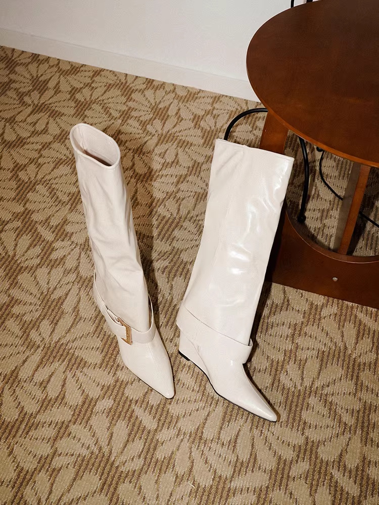 Pear Xiaoqi~ Giày bốt cao gót đế xuồng dành cho nữ, phong cách Pháp, thiết kế độc đáo, kiểu dáng quần ống rộng có khóa thắt lưng, bốt cưỡi ngựa mũi nhọn.