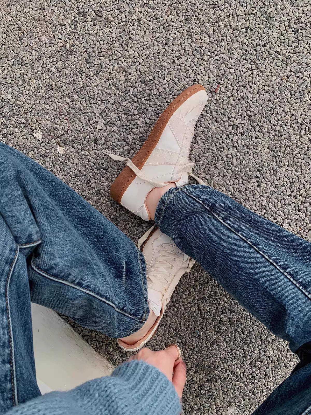 Giày thể thao nữ màu bạc, chất liệu da thật, kiểu dáng mới 2025, giày thể thao thường ngày, giày bệt, giày sneaker thời thượng, đế dày, màu trắng