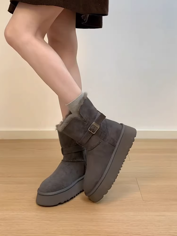 Phiên bản da bò ~ Giày bốt đi tuyết đế dày chống trượt cỡ nhỏ kiểu cổ điển dành cho nữ, Giày bốt cotton dày có khóa thắt lưng bằng da lộn phía Đông Bắc