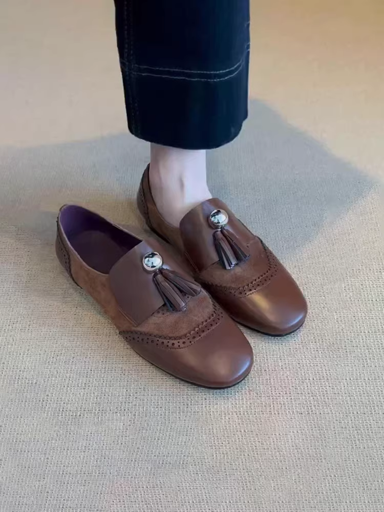 Phiên bản da cừu ~ Giày da màu nâu phong cách Anh, giày lười da thật tua rua kiểu brogue, giày đế bằng mũi tròn thoải mái