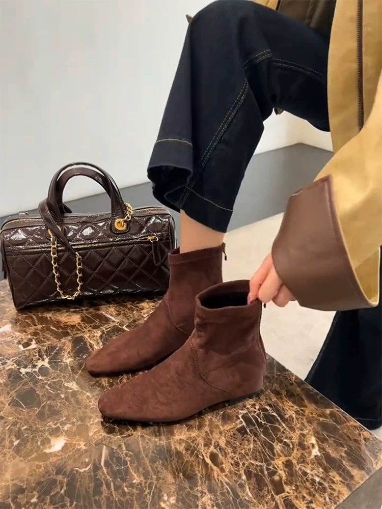 Phiên bản da bò ~ Giày bốt ôm sát mũi vuông kiểu tối giản dành cho nữ với gót giấu nâng, khóa kéo phía sau, giày bốt ngắn đế bằng đa năng thời trang.