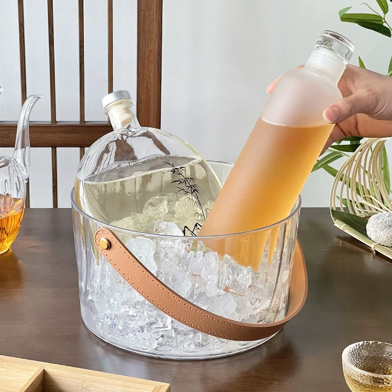 Xô đựng đá cho những buổi dã ngoại ngoài trời, xô đựng đá bằng nhựa trong suốt, có giá trị thẩm mỹ cao, xô đựng trà đá để tụ tập quanh lửa, dụng cụ nhà bếp.