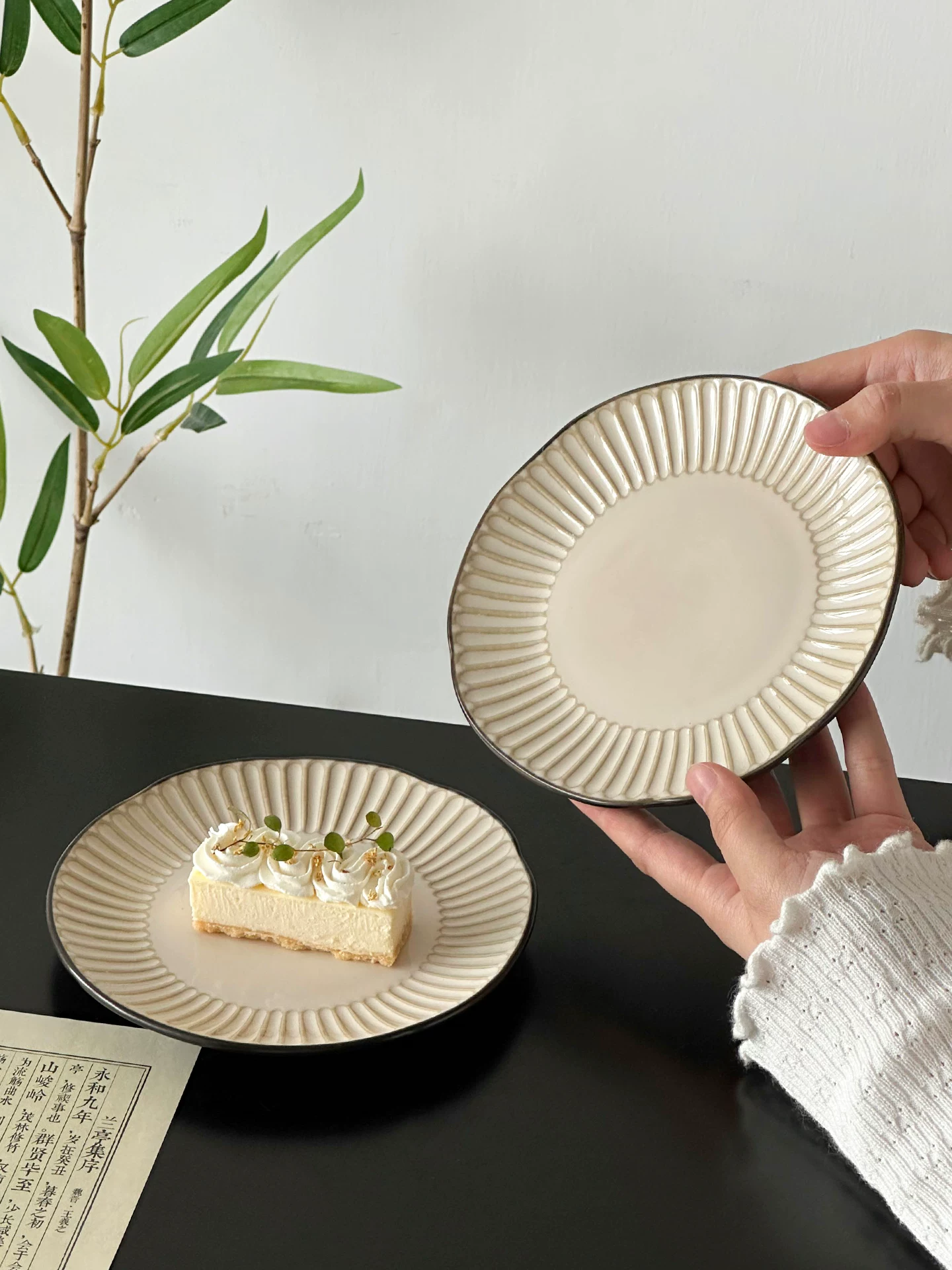 Đĩa sứ cổ điển cao cấp, đĩa đựng trà bánh, đĩa tráng miệng trà chiều tinh tế, bộ đồ ăn sáng tạo phong cách Trung Hoa, đĩa đựng trái cây.