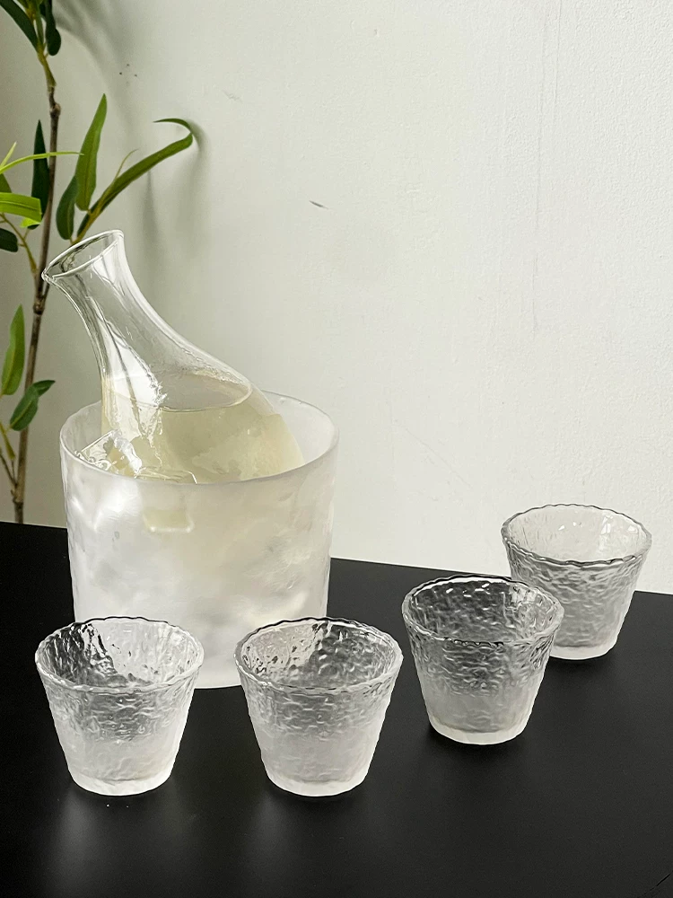 Bộ ly rượu thủy tinh họa tiết mây, bình rượu mờ kiểu cổ, bộ rượu sake, tách trà tinh xảo, ly rượu mận, bình đựng rượu.