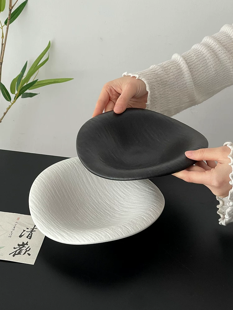Đĩa gốm sứ phong cách cổ điển Trung Quốc, đĩa tráng miệng trà chiều tinh tế, đĩa trái cây cao cấp hình dáng độc đáo, đĩa dùng trên bàn ăn.