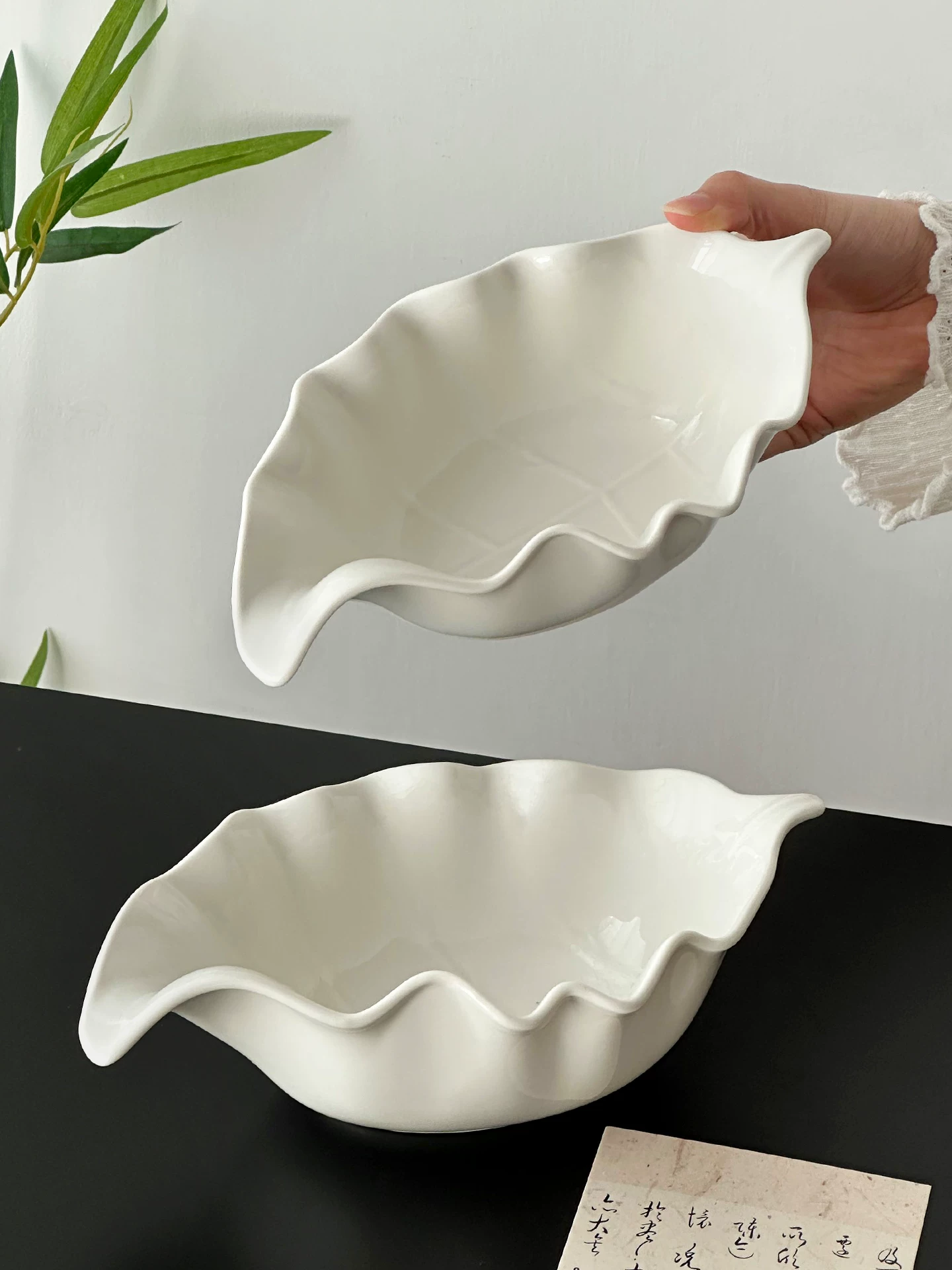 Đĩa sứ thiết kế độc đáo, đĩa trái cây, khay trái cây cao cấp tinh xảo, bát hình lá, đĩa sứ không đều hình dạng sáng tạo, đĩa ăn tối.