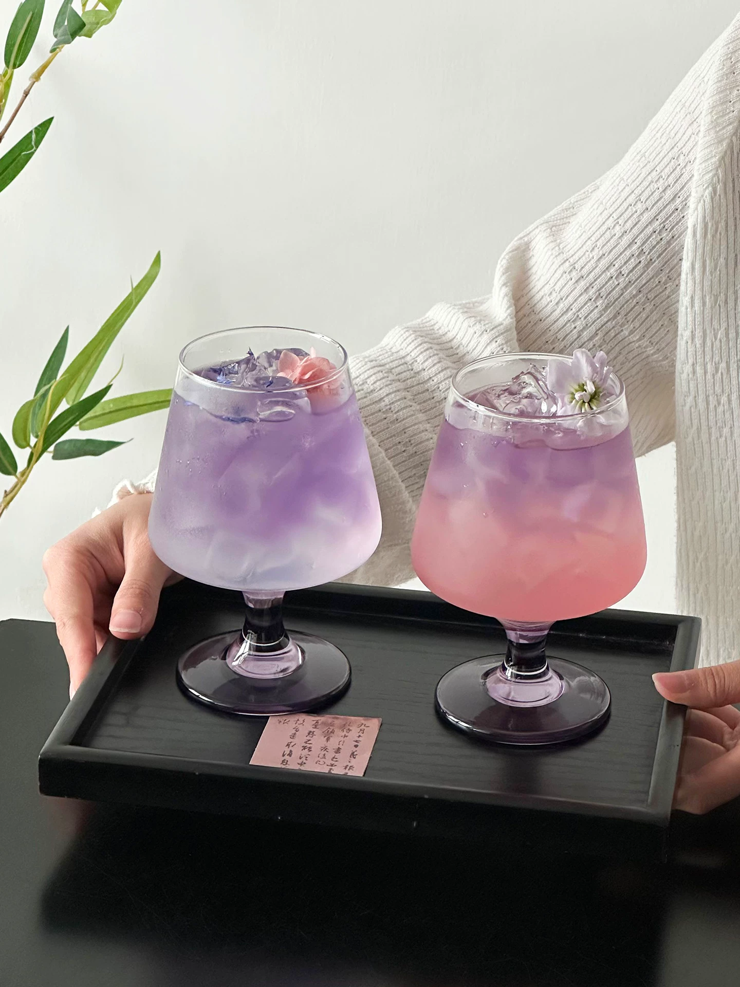 Ly thủy tinh cao màu tím cao cấp, ly cocktail sáng tạo, ly nước có ga thẩm mỹ cao, ly pha chế đặc biệt.