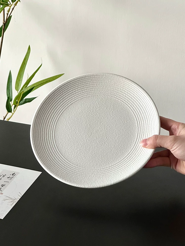 Đĩa sứ trắng mờ, đĩa đựng đồ ăn nhẹ, đĩa bánh ngọt trà chiều, đĩa trái cây tinh tế, đĩa bánh ngọt, đĩa đựng đồ ăn nhẹ.