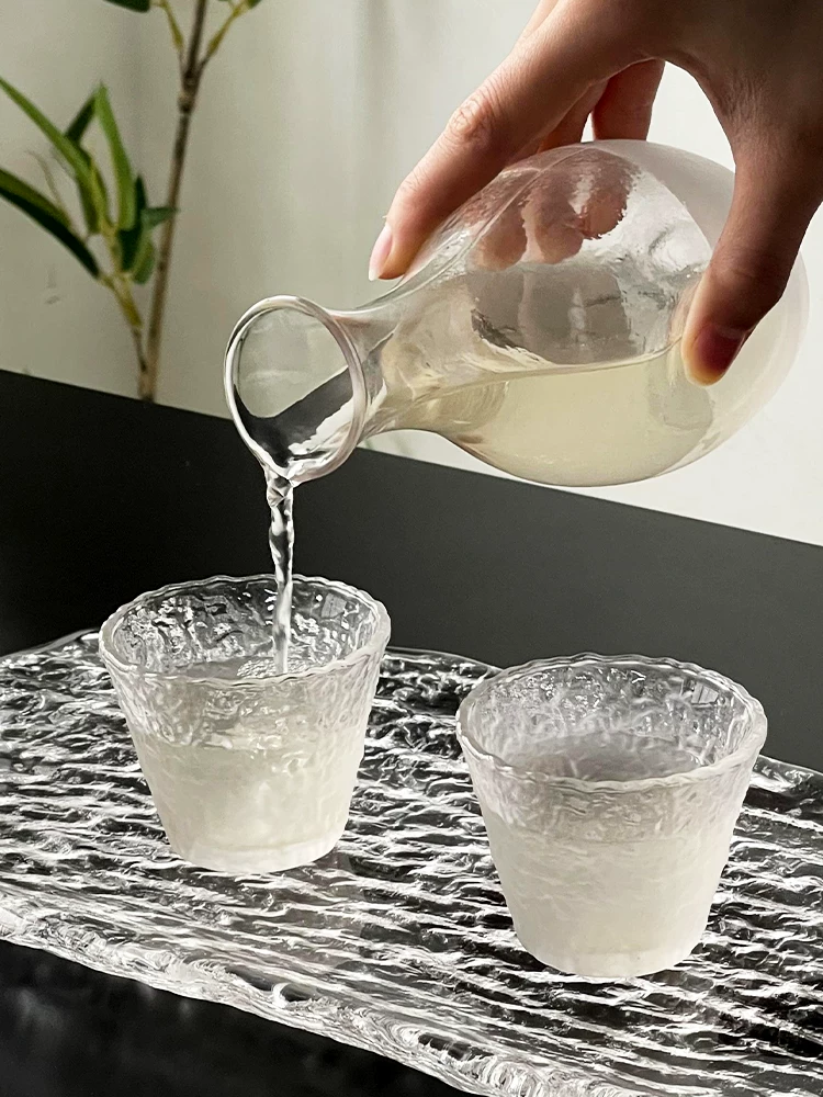 Bộ ly rượu thủy tinh họa tiết mây, bình rượu mờ kiểu cổ, bộ rượu sake, tách trà tinh xảo, ly rượu mận, bình đựng rượu.