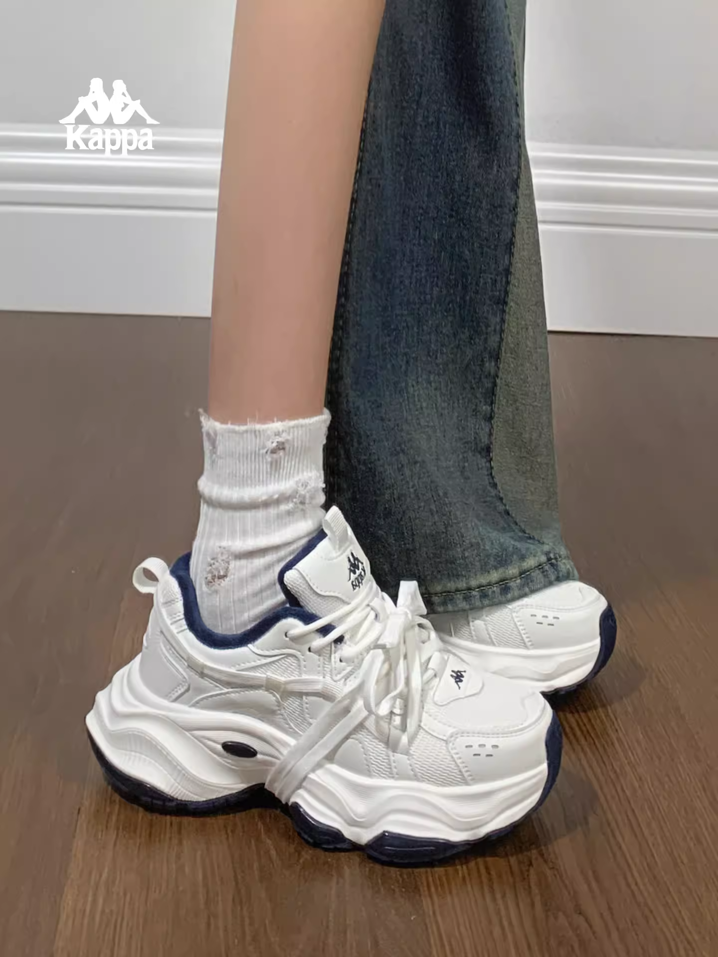 Giày thể thao nữ Kappa đế dày tăng chiều cao kiểu bố mùa đông 2025 mới, phong cách retro trắng, thời trang, năng động