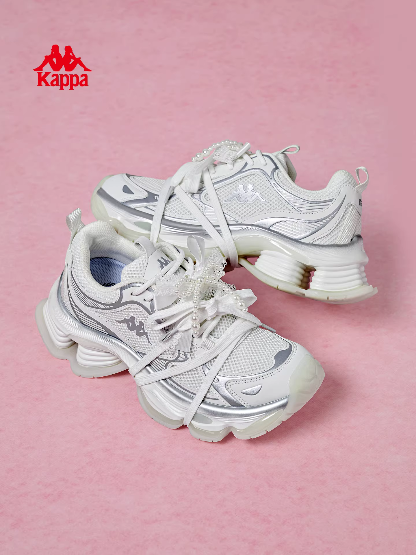 Giày thể thao đế dày tăng chiều cao Kappa dành cho nữ mùa đông 2025, kiểu dáng cổ điển retro, màu trắng, phong cách casual.
