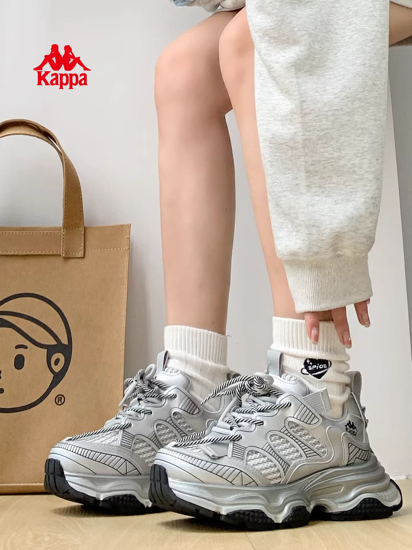 Giày thể thao nữ Kappa bạc kiểu dáng bố mùa đông 2025 mới, đế dày, tăng chiều cao, thời trang, phong cách thường ngày