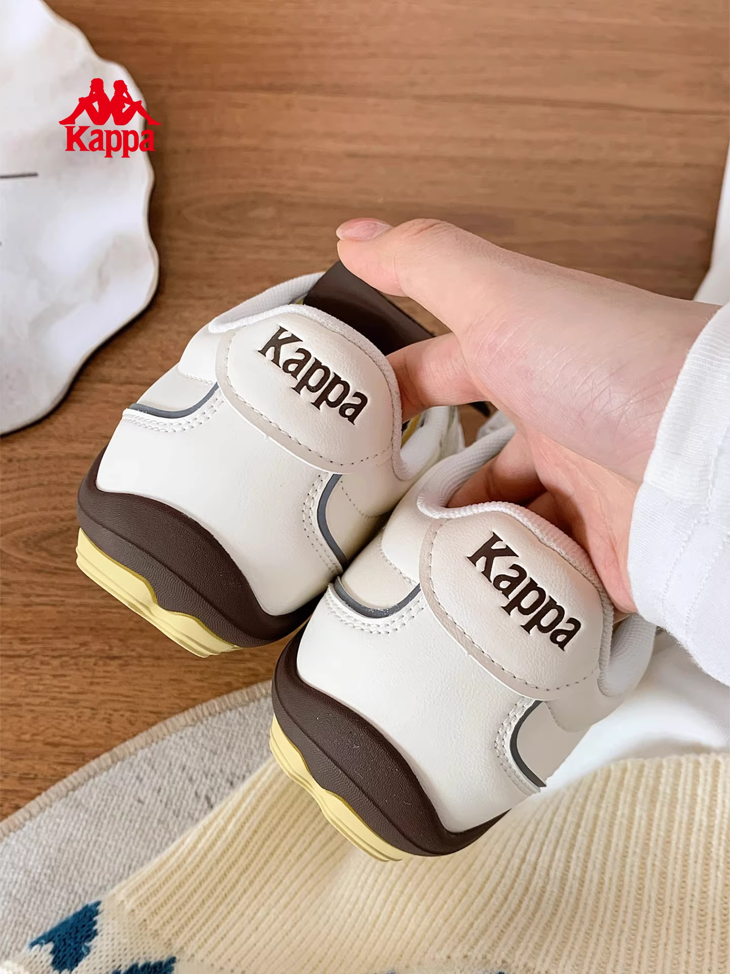 【Phong cách tương tự mùa hè】Giày tập luyện bóng đá Kappa K90 2025 Giày thể thao nhẹ thông thường kiểu cổ điển mới