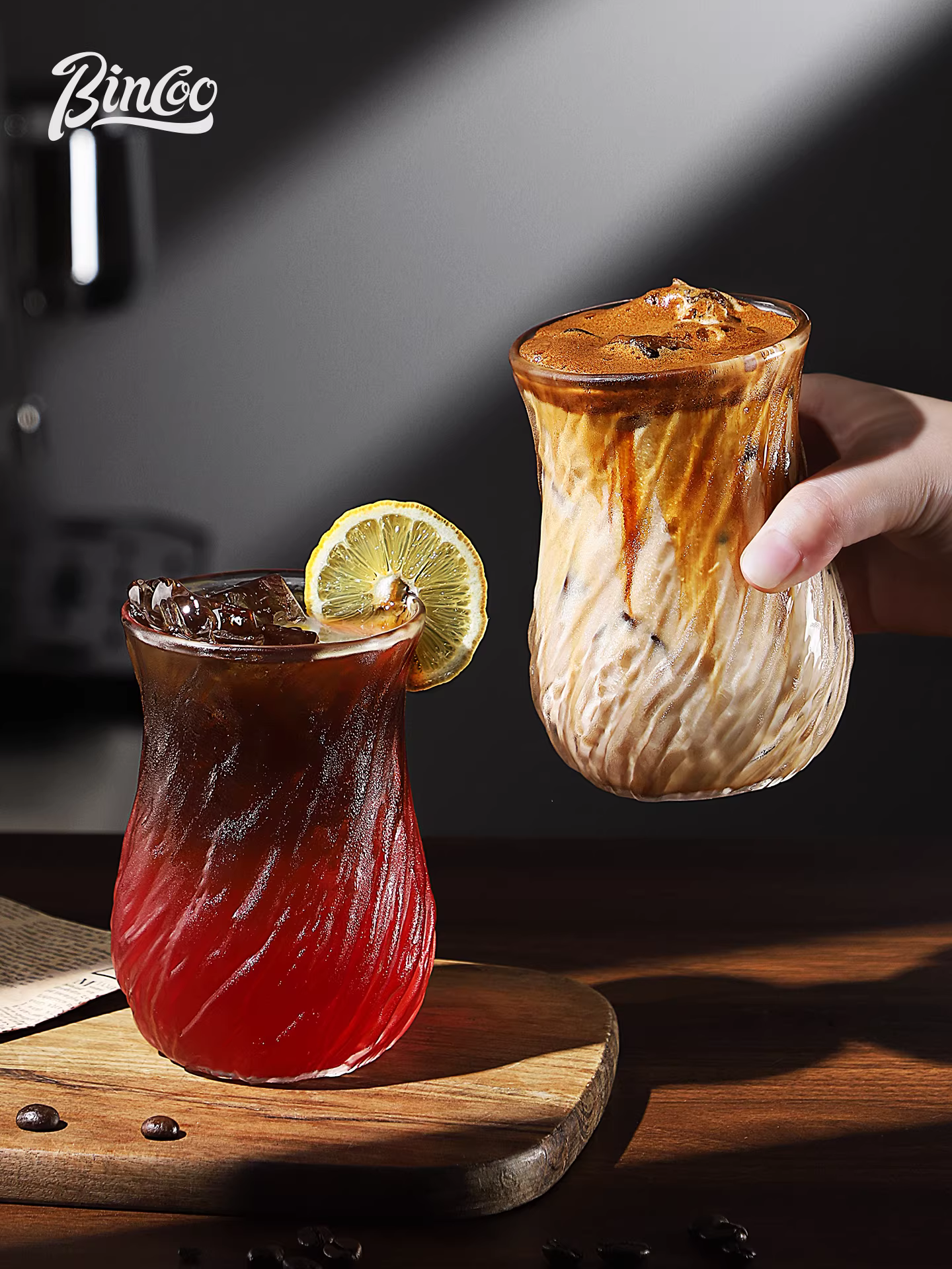 Ly cà phê Bincoo là một chiếc ly thủy tinh cao cấp, tinh tế, theo phong cách Mỹ cổ điển, dùng cho trà chiều, espresso và latte.