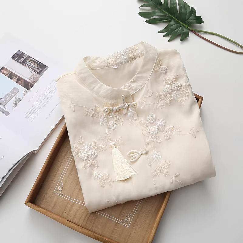 Áo sơ mi nữ cổ đứng tay phồng thêu họa tiết vintage phong cách Trung Hoa mới Xuân 2024 Dream Box