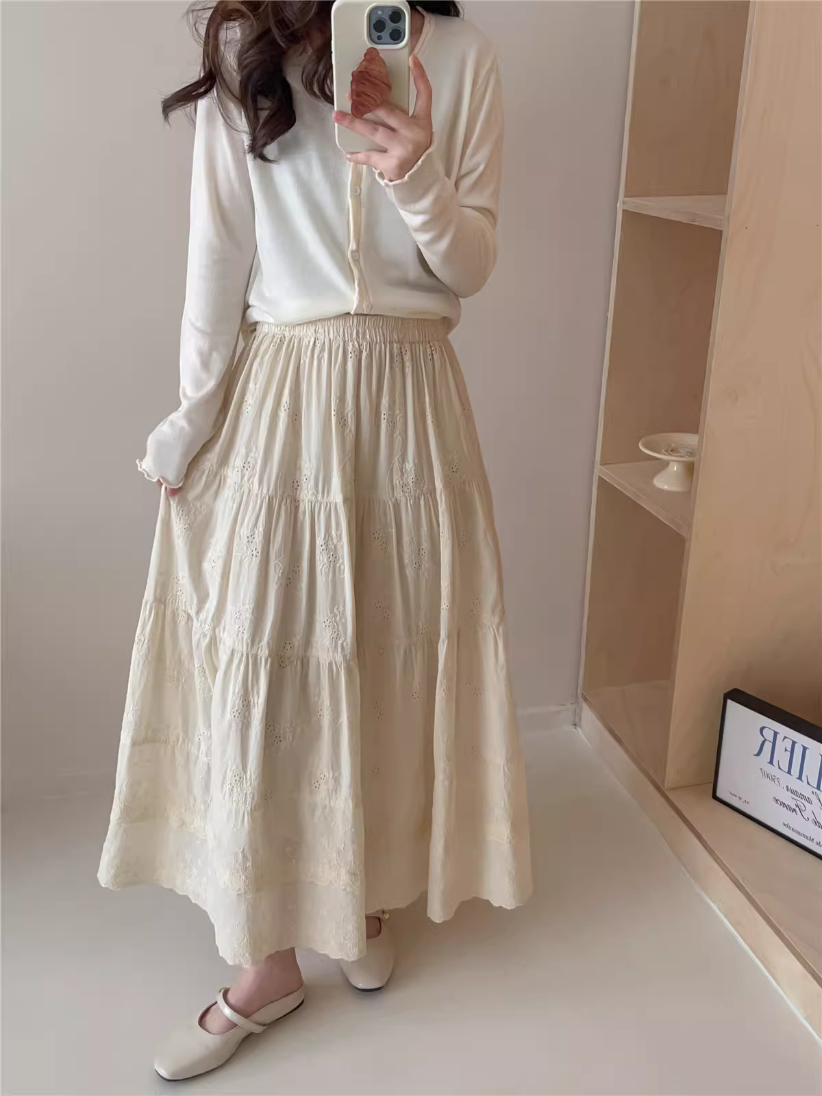 Váy cotton thêu hoa mùa xuân 2025 Dream Box, lưng thun, xếp tầng, phối ren, kiểu bánh ngọt, dài